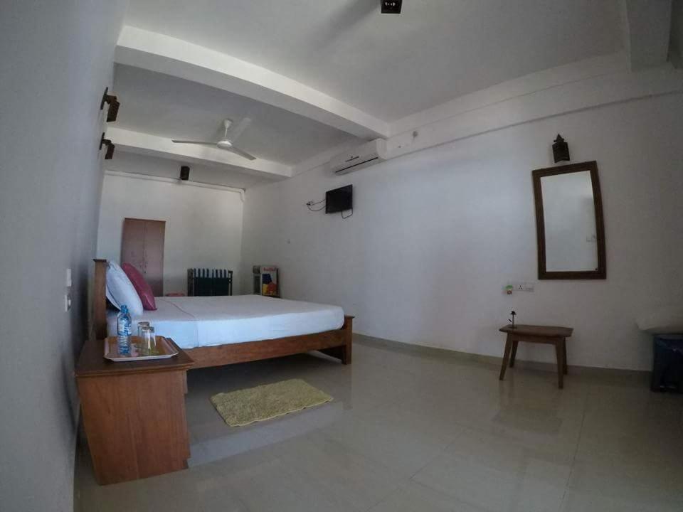 Dasa Beach View Habaraduwa Central Kamer foto